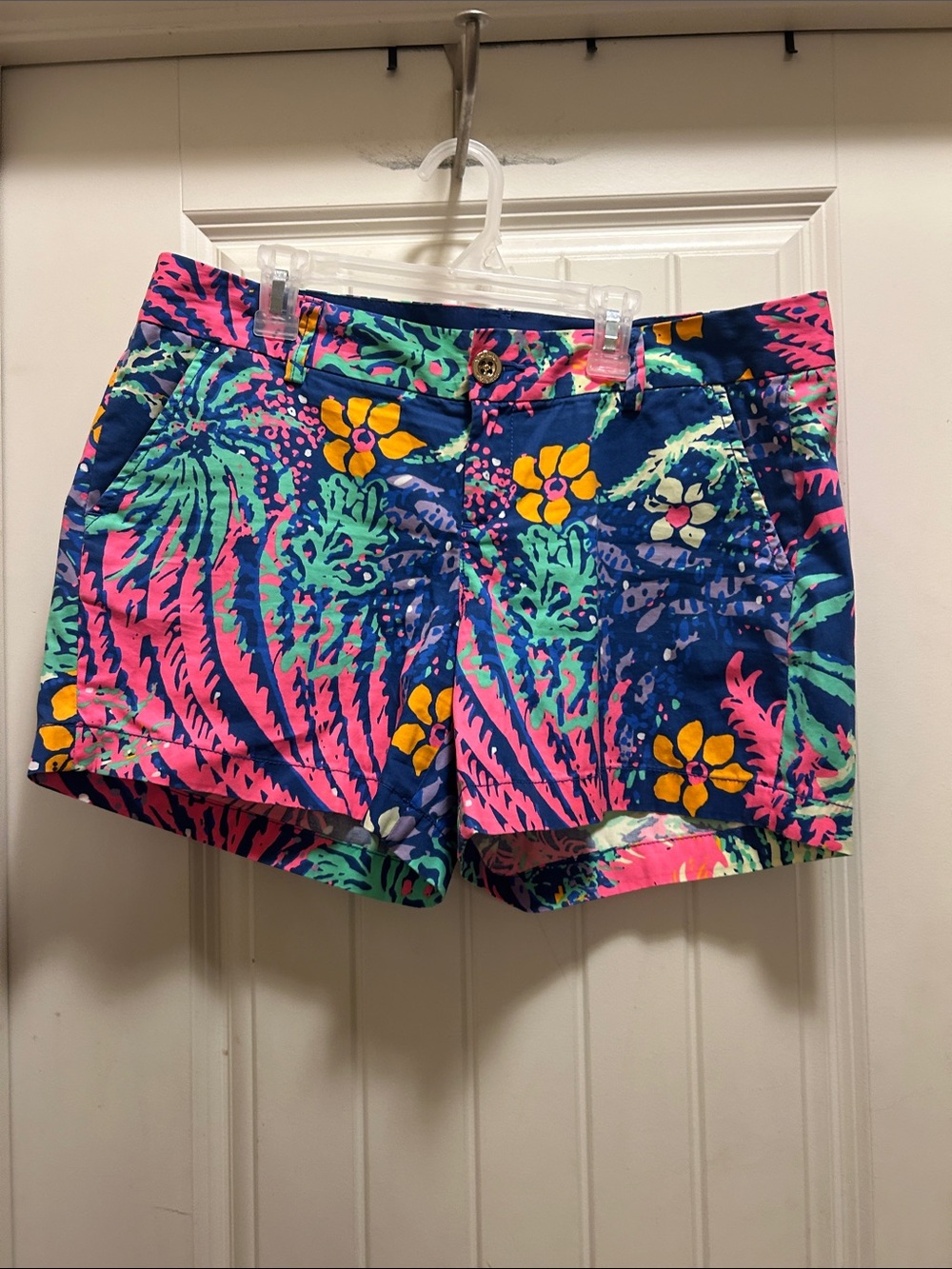 Lily Pulitzer 8 Callaghan Tropical Print Shorts in Navy:Pink